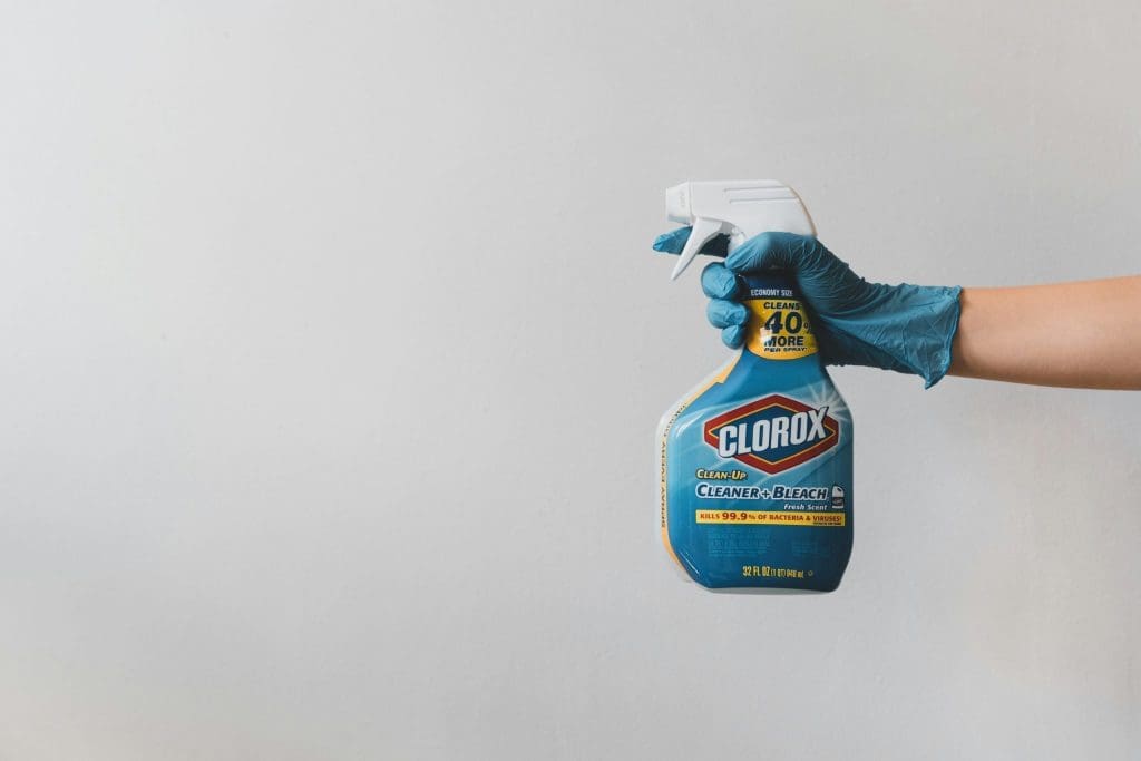 découvrez les meilleurs conseils pour enlever les taches avec notre guide complet sur le nettoyage : stain removal.