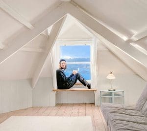 l'isolation des combles : améliorez le confort thermique de votre maison avec l'isolation des combles pour réduire les pertes de chaleur et réaliser des économies d'énergie.