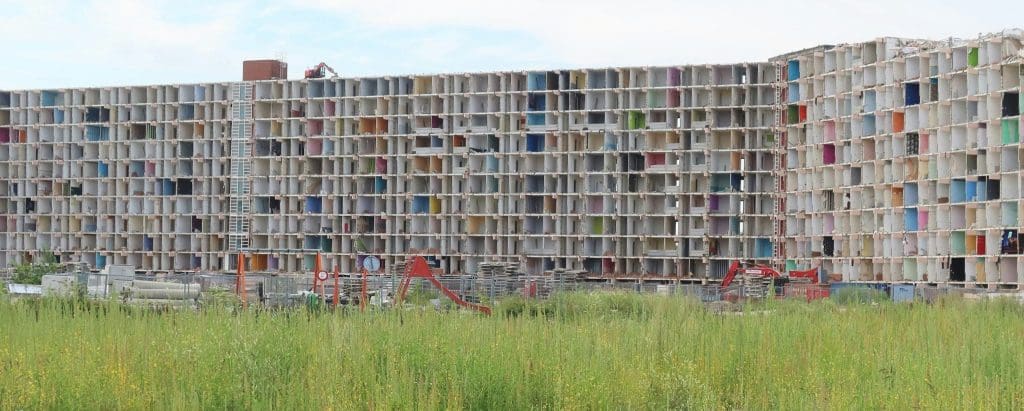 découvrez comment l'urbanisme contribue au renouveau des quartiers citadins avec notre analyse approfondie sur le concept de renouvellement urbain.