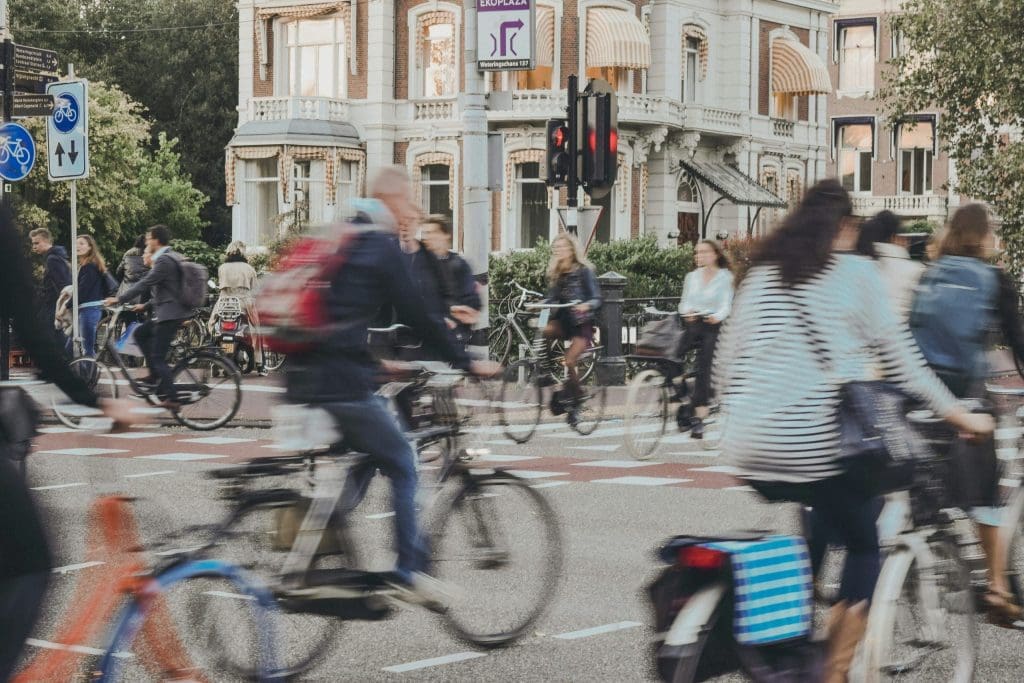 découvrez notre sélection de vélos de qualité pour tous les amateurs de cyclisme. trouvez le vélo parfait pour vos besoins et explorez nos offres dès maintenant.