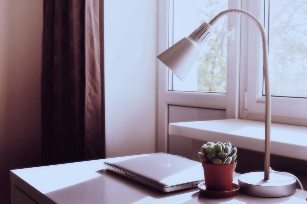 découvrez notre sélection de fenêtres en pvc de haute qualité pour une isolation optimale et un design élégant. trouvez la fenêtre idéale pour votre intérieur chez nous.