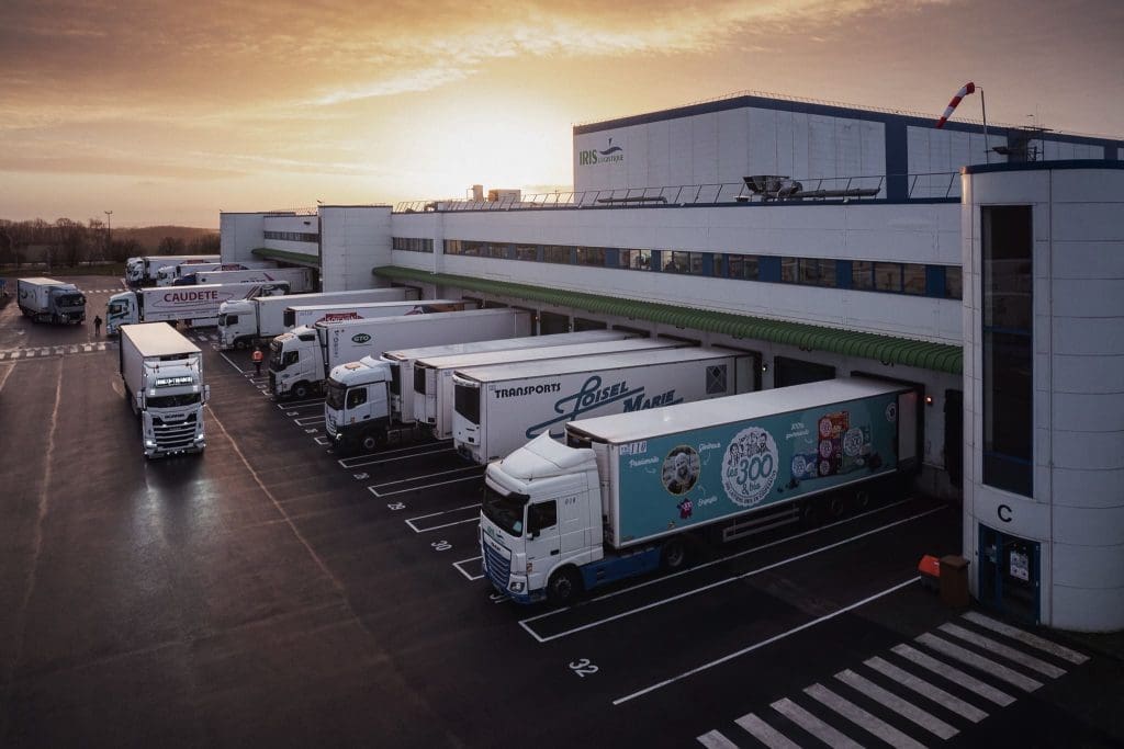 découvrez nos solutions de transport frigorifique fiables et sécurisées, idéales pour conserver la qualité de vos produits périssables. profitez d'un service adapté à vos besoins, garantissant une chaîne du froid ininterrompue, que ce soit pour la distribution alimentaire, pharmaceutique ou horticole.