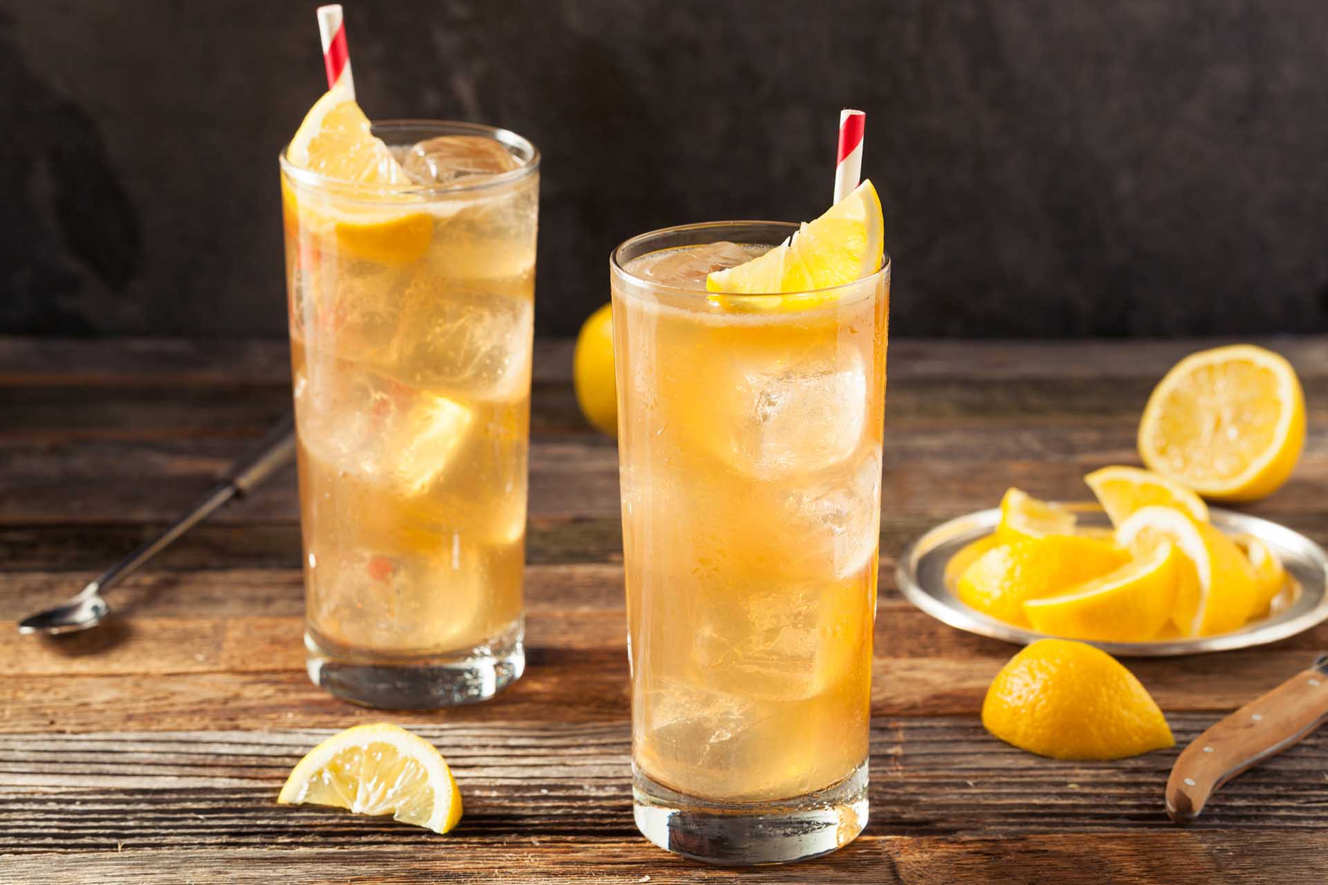 découvrez la recette authentique du cocktail long island : un mélange rafraîchissant de vodka, rhum, gin, tequila, triple sec, citron et cola. conseils de préparation, astuces et variantes pour réussir ce classique des soirées.