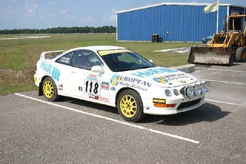 découvrez les performances exceptionnelles et les caractéristiques techniques de la honda integra type r, une sportive emblématique alliant puissance et précision.