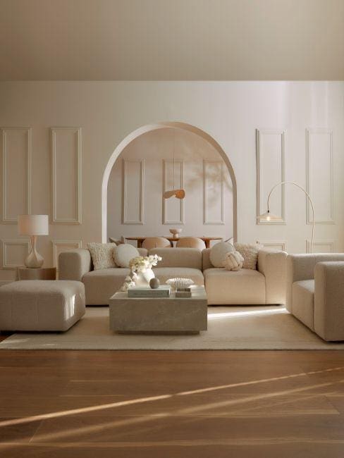 découvrez comment intégrer des couleurs chatoyantes dans votre intérieur pour apporter lumière, dynamisme et élégance à votre décoration.