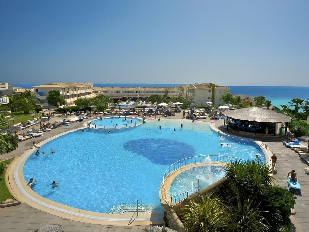Découvrez Punta Reina Resort : Votre Évasion Parfaite en 2025