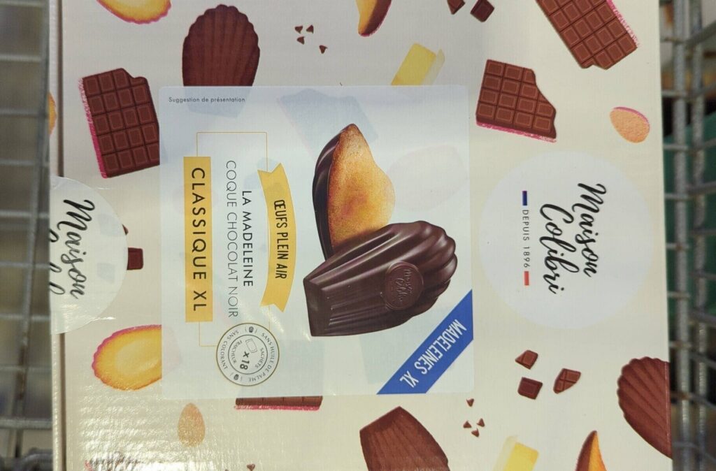 Coffret de madeleines gourmandes Maison Colibri présenté comme cadeau